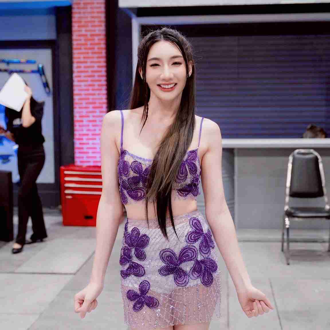 เบนซ์ พริกไทย Benze Prikthai แม่เบนซ์ สาวสวย